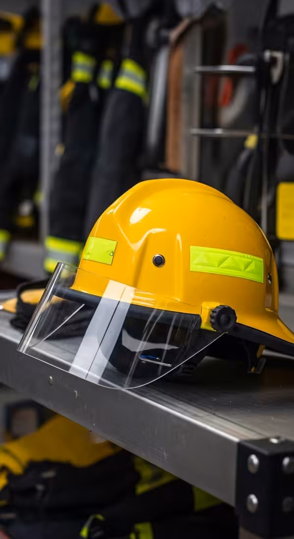 Casco Termoplástico — EPP certificado NFPA para bomberos México